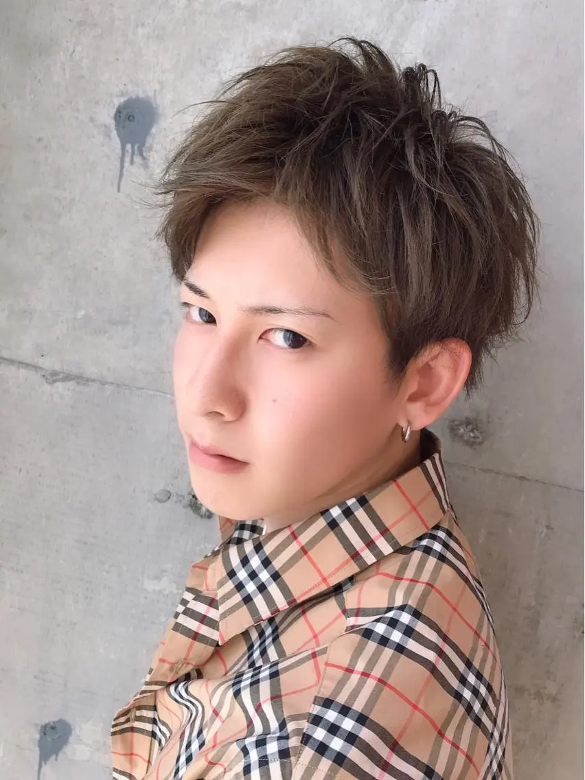 ショート カラー メンズ メンズハイトーン ハイトーンカラー 中村 海のヘアスタイル