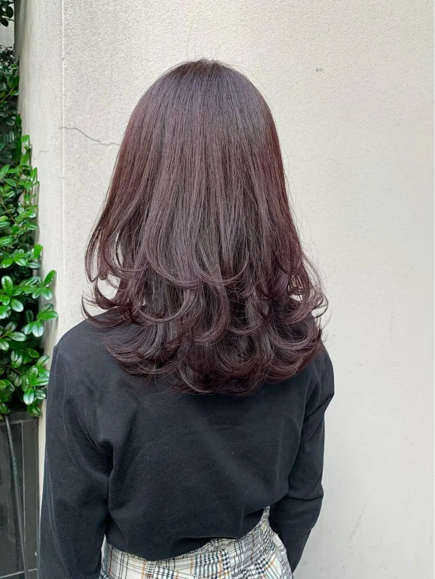 ミディアム カラー ベージュカラー ブリーチ ブリーチなしカラー ピンクカラー ピンクベージュ 矢野 晃平のヘアスタイル