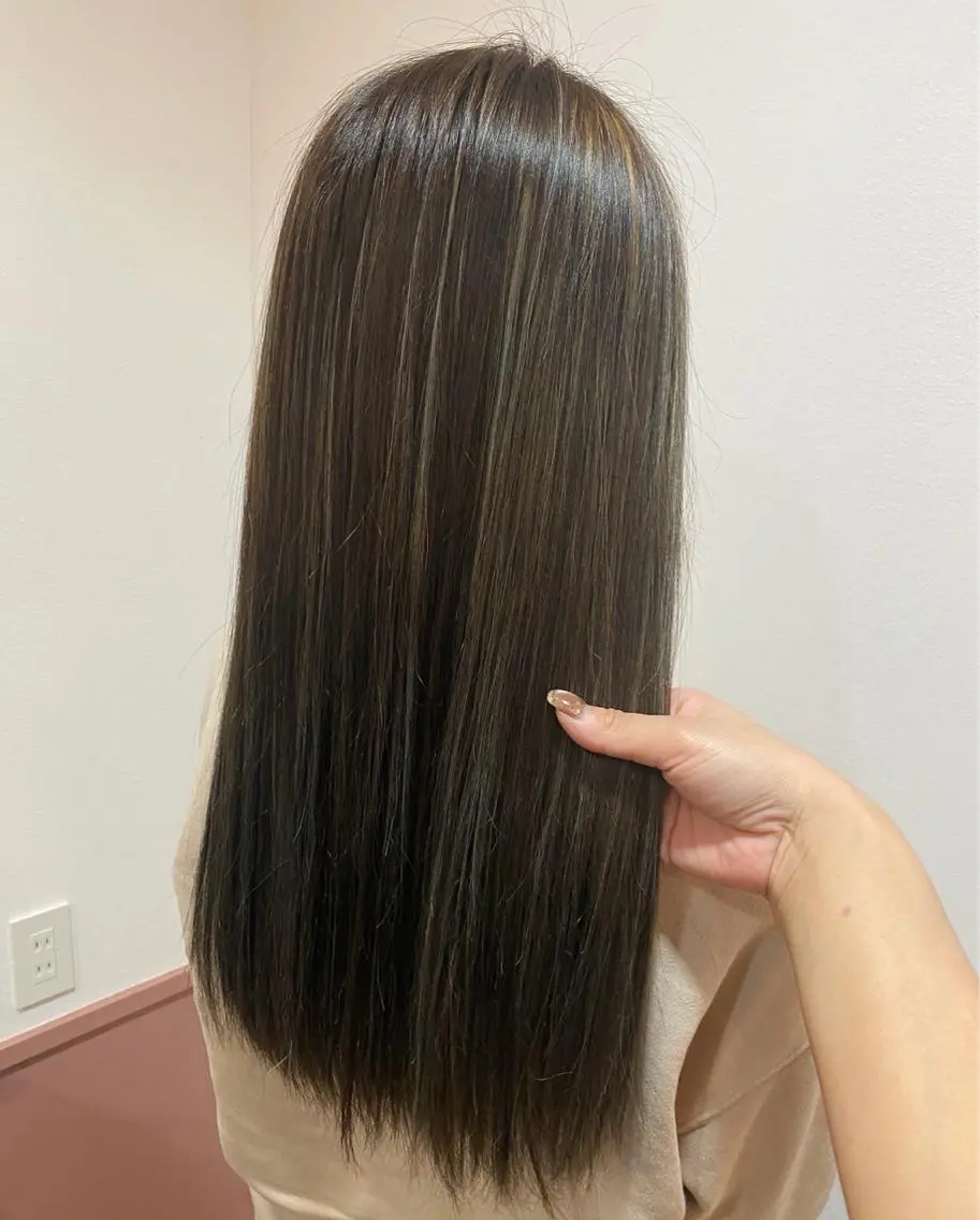 ロング カラー カット ヘアカラー トリートメント JILL ユキのヘアスタイル