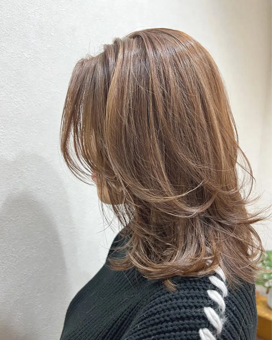 セミロング カラー ハイライトカラー ハイライト ウルフカット 🍇おぐら めぐみ🍇のヘアスタイル