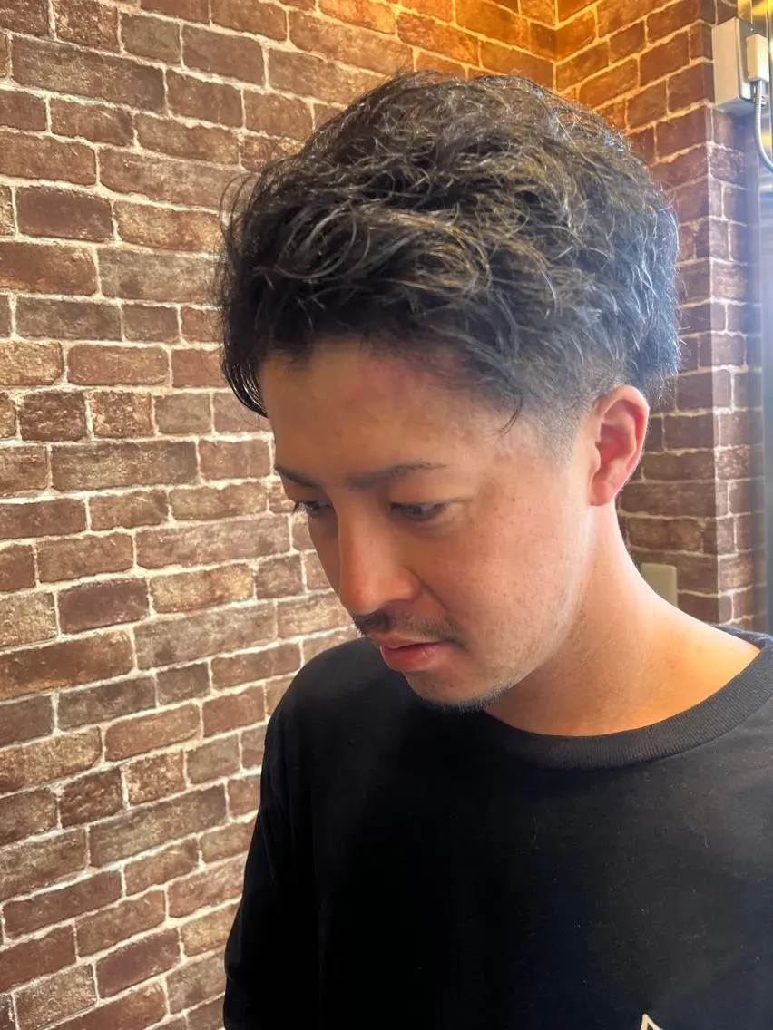 ショート カラー パーマ ヘアアレンジ メンズ キッズ ネイル マツエク・マツパ アイブロウ メンズブリーチ メンズハイライト メンズインナーカラー メンズ韓国風 ブリーチ 久木原 ゆりのヘアスタイル