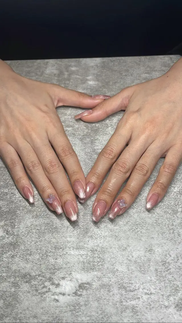 ネイル フレンチネイル マグネットネイル マグネットフレンチ ハンドネイル shark_nail Aのネイルデザイン