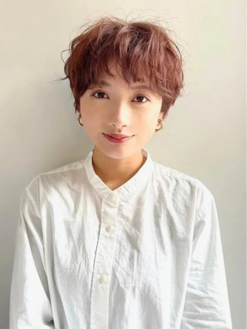 ショート 浅香 美加のヘアスタイル