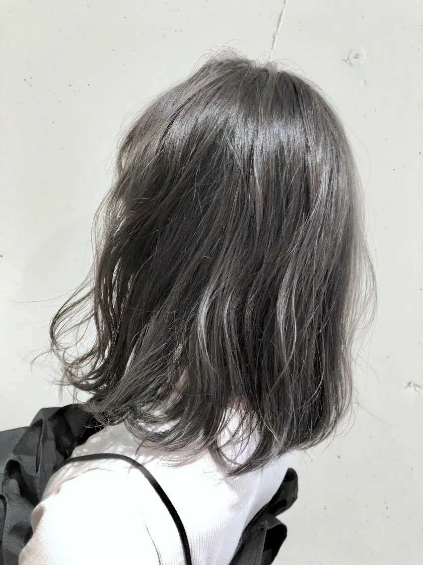 ミディアム カラー パーマ ヘアアレンジ バレイヤージュ ベージュカラー ブリーチ 透明感カラー グラデーションカラー カット トリートメント 【ツヤ髪美容師】 ツダケイスケのヘアスタイル