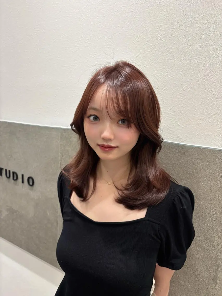 ミディアム ミディアムレイヤー チョコレートブラウン 顔周りカット レイヤーカット FOCUSJAPAN 烏丸のヘアスタイル