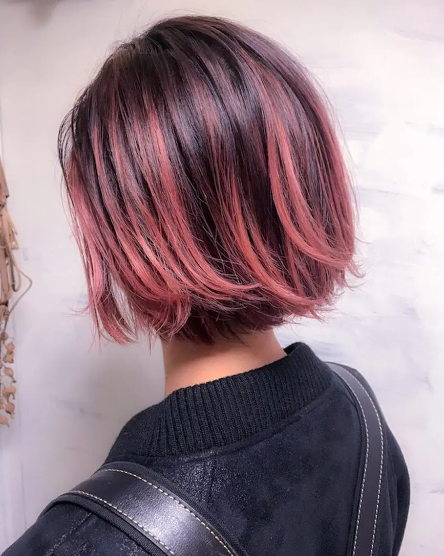 ショート カラー バレイヤージュ ピンクカラー レイヤーカット ヘアカラー BOX mico.のヘアスタイル