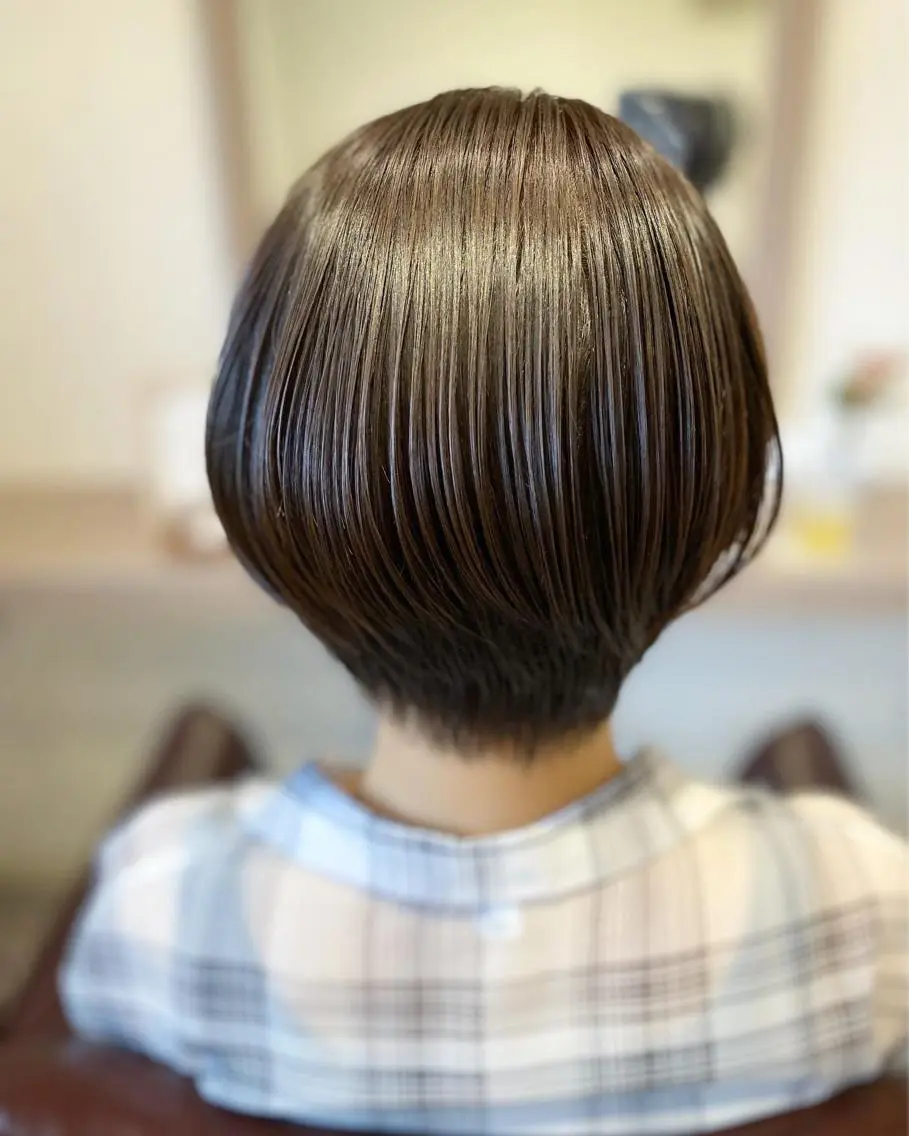 ショート カラー 伸ばしかけ ショートヘア 荒木 ひろかのヘアスタイル