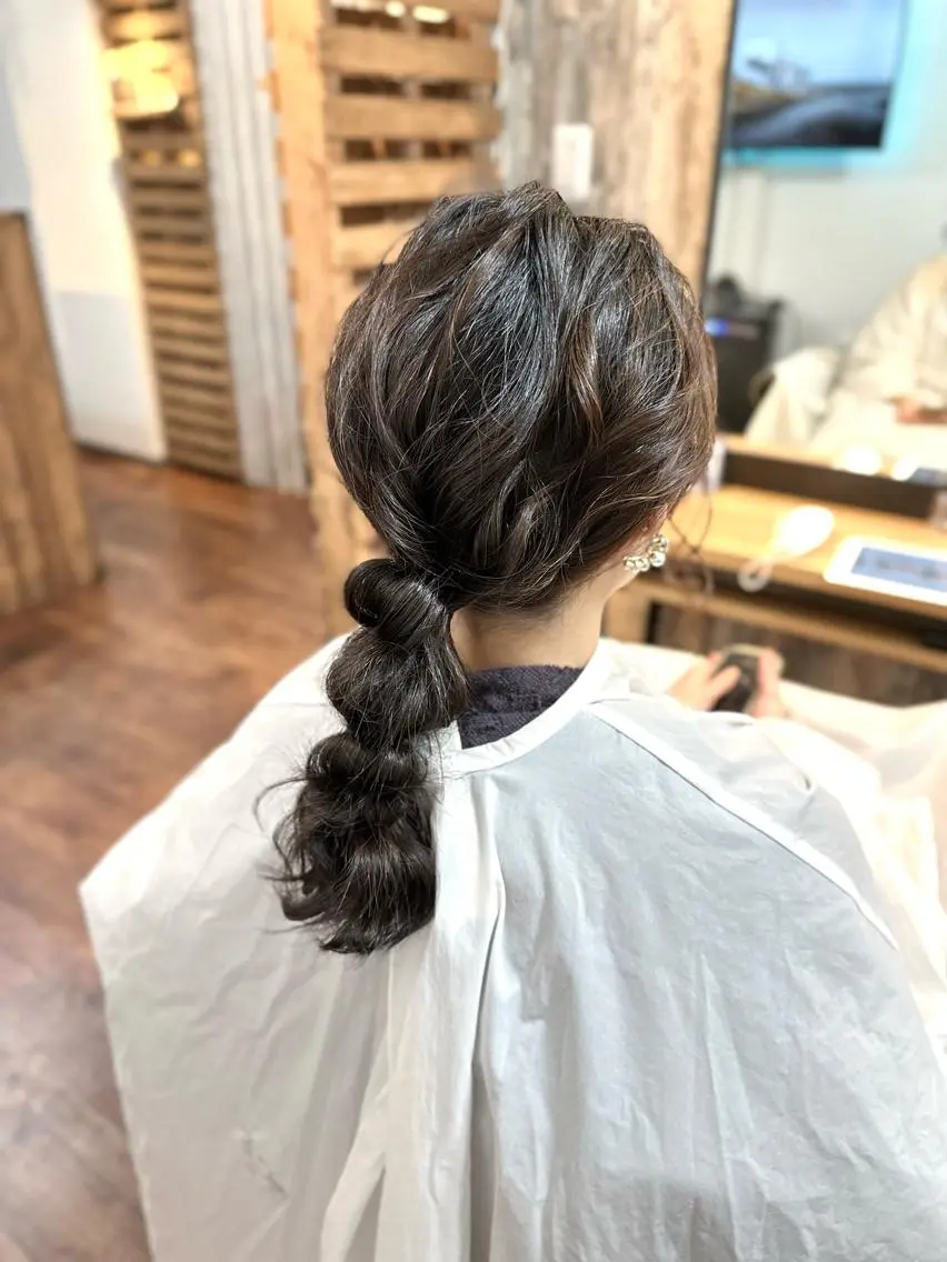 ミディアム ヘアアレンジ ヘアセット Luzir⭐︎ GEN⭐︎のヘアスタイル