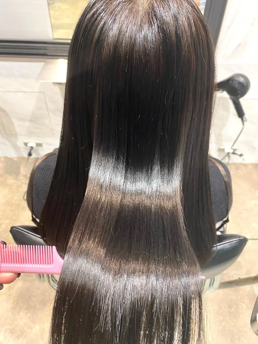 ロング カラー パーマ ヘアアレンジ 縮毛矯正 新宿⌇韓国風ヘア ⌇透明感カラーのヘアスタイル