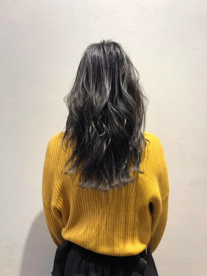 ロング カラー グラデーションカラー 似合わせの達人🔥 石川就平のヘアスタイル