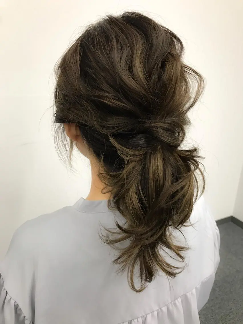 ミディアム カラー ヘアアレンジ ハイライトカラー ハイライト メンズハイトーン メンズバレイヤージュのヘアスタイル