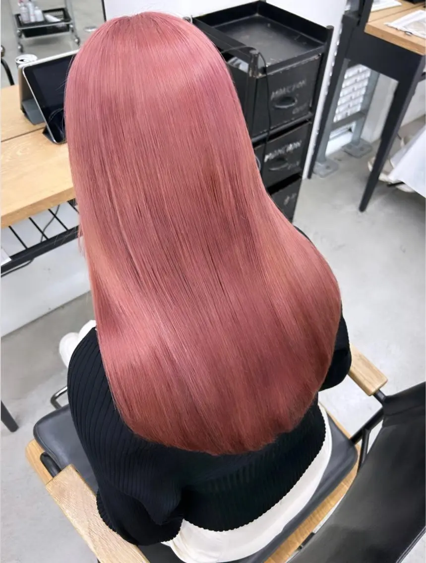 ロング カラー ピンクカラー カット ヘアカラー トリートメント 🧸艶々韓国ヘア 🧁mizunaのヘアスタイル