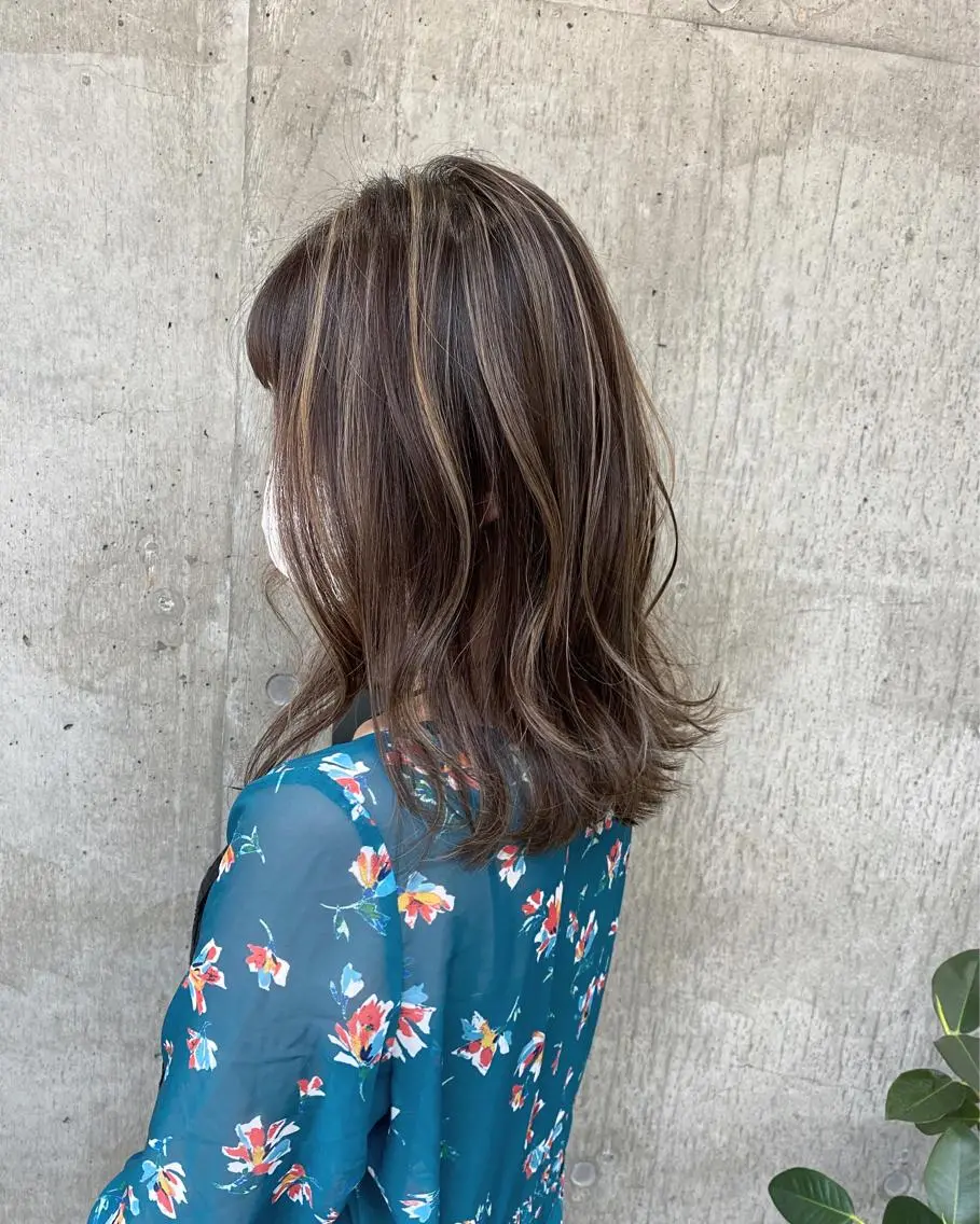 ミディアム カラー ハイライトカラー ハイライト ヘアカラー 🌼透明感カラー ✳︎eri🌼のヘアスタイル