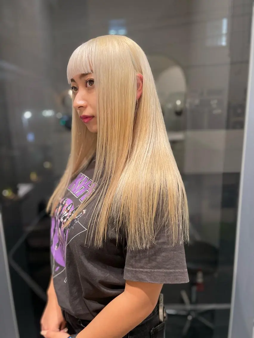 ミディアム カラー カット ヘアカラー トリートメント ブリーチ🧚 ボブ✍️レイヤーのヘアスタイル