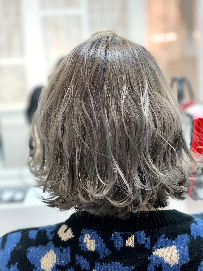 ショート カラー ブリーチ ハイライトカラー ハイライト カット ヘアカラー トリートメント 🍀ナガヤマ ヒデアキ🍀のヘアスタイル