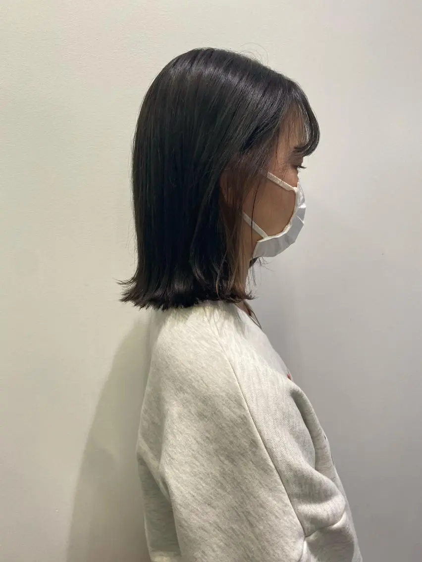 ショート カラー ベージュカラー ボブ 外ハネヘア ✨透明感カラー✨ 🦖佐々木未来🦕のヘアスタイル