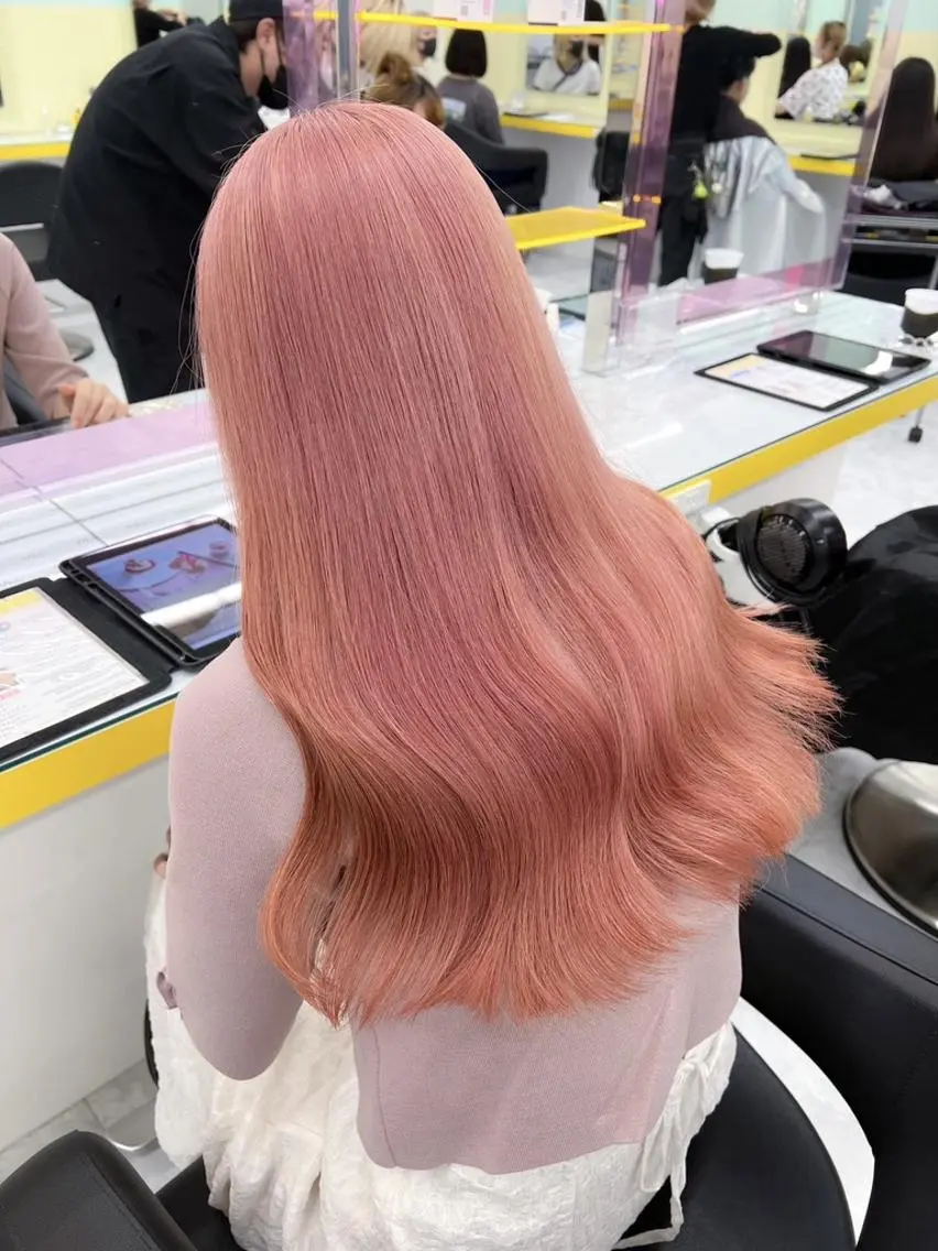 カラー ミルクティーベージュ 🤍Yumeのヘアスタイル