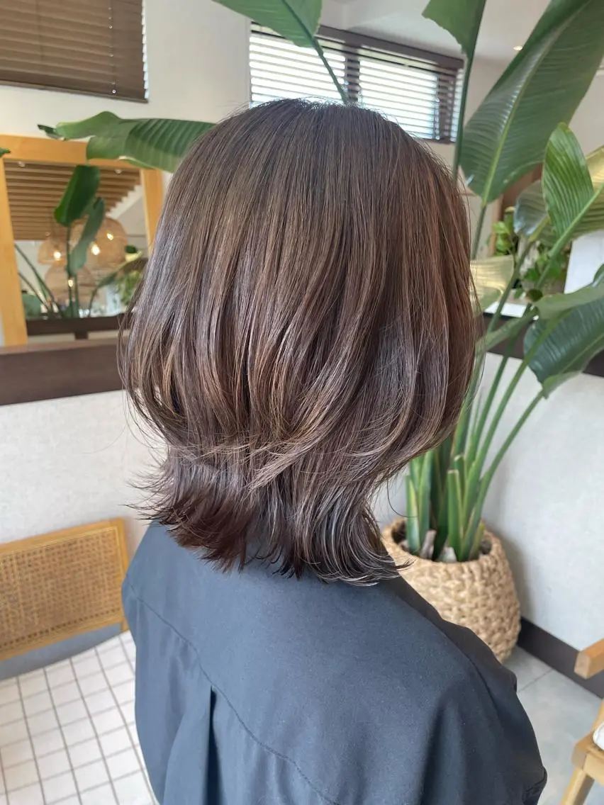 ミディアム カラー カット ヘアカラー 高木 櫻のヘアスタイル