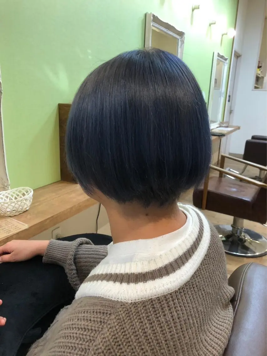 ショート カラー and fine ほりのヘアスタイル