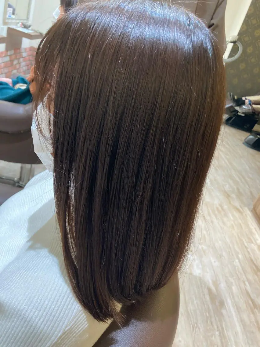 セミロング 佐藤 睦月のヘアスタイル