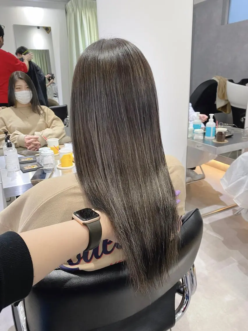 ロング カラー アディクシーカラー ハイライトカラー ハイライト ブリーチ指名 NO1🌈SAKIのヘアスタイル