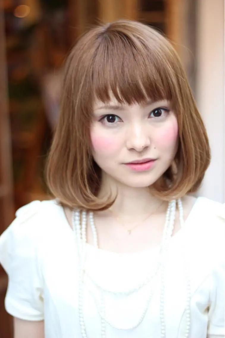 ミディアム カラー グラデーションカラー グレージュ 成松 勇治のヘアスタイル