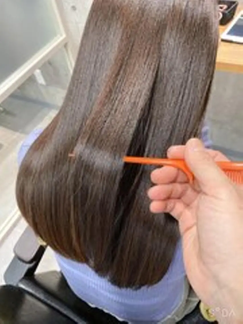 セミロング newi 赤羽のヘアスタイル