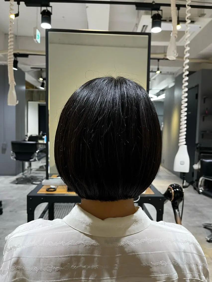 ショート ボブ GIEN 末吉 海斗のヘアスタイル