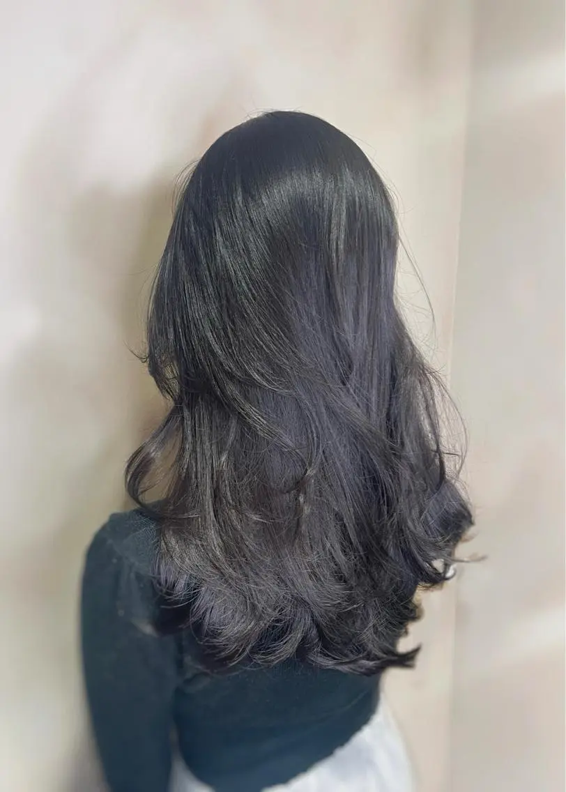 ロング レイヤーカット 泉 堅也のヘアスタイル