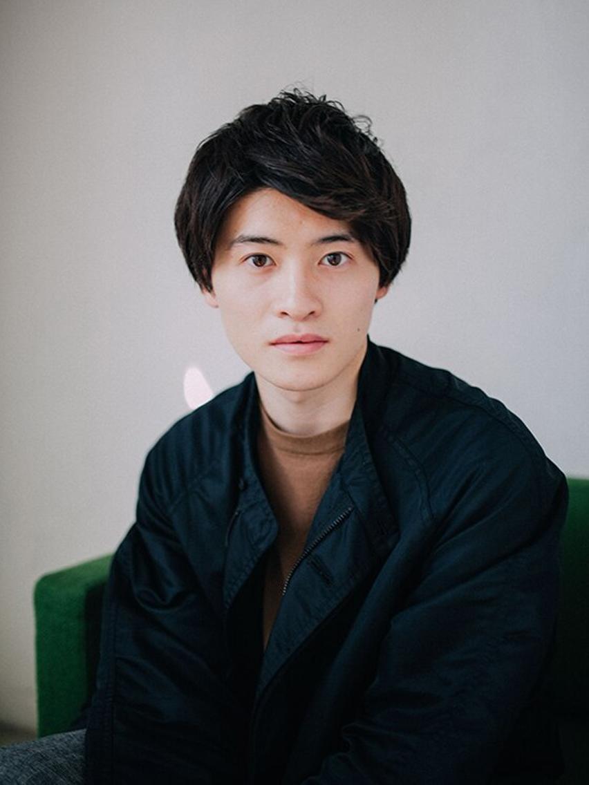 ショート メンズ アップバング コンマヘア フェードカット マッシュ スキンフェード トップスタイリスト ✨KIRIKA中野✨のヘアスタイル