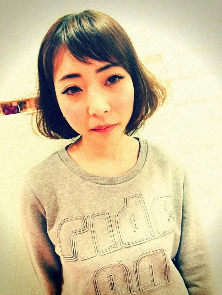 ショート ミディアム カラー アッシュ 透明感カラー ボブ オン眉 西村 達哉のヘアスタイル