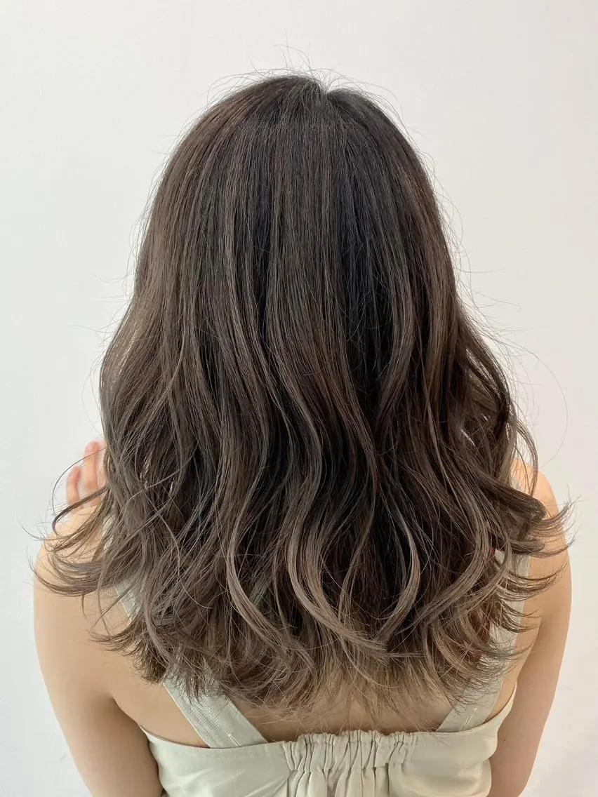セミロング カット ヘアカラー トリートメント 【公式】amble luxe池袋東口🩷のヘアスタイル