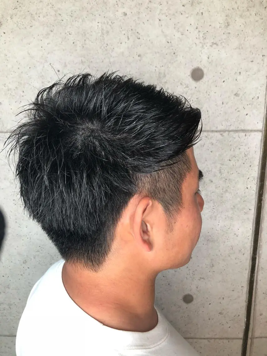 メンズ ツーブロック 刈り上げ 福森 みずきのヘアスタイル