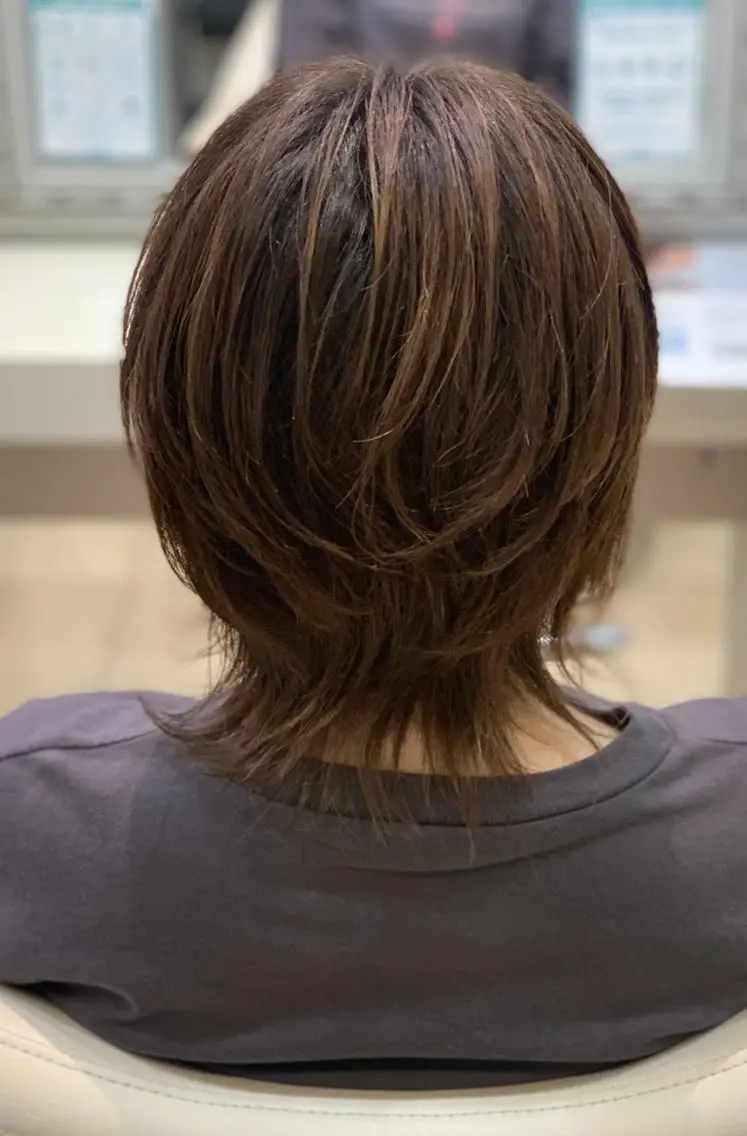 ミディアム ウルフカット Hair&Cafe Matty’sのヘアスタイル