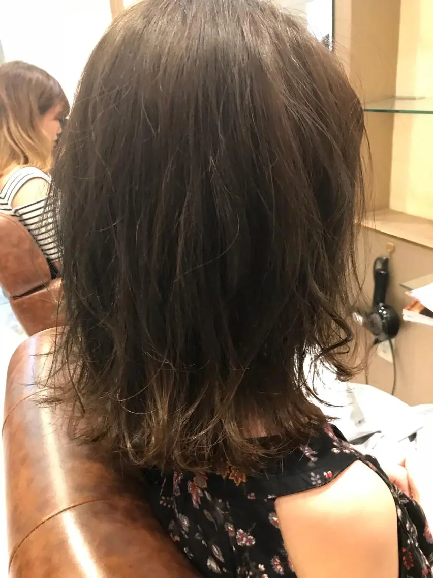 セミロング カラー パーマ キッズ マツエク・マツパ レイヤー&カラー 人気美容師倉崎涼のヘアスタイル