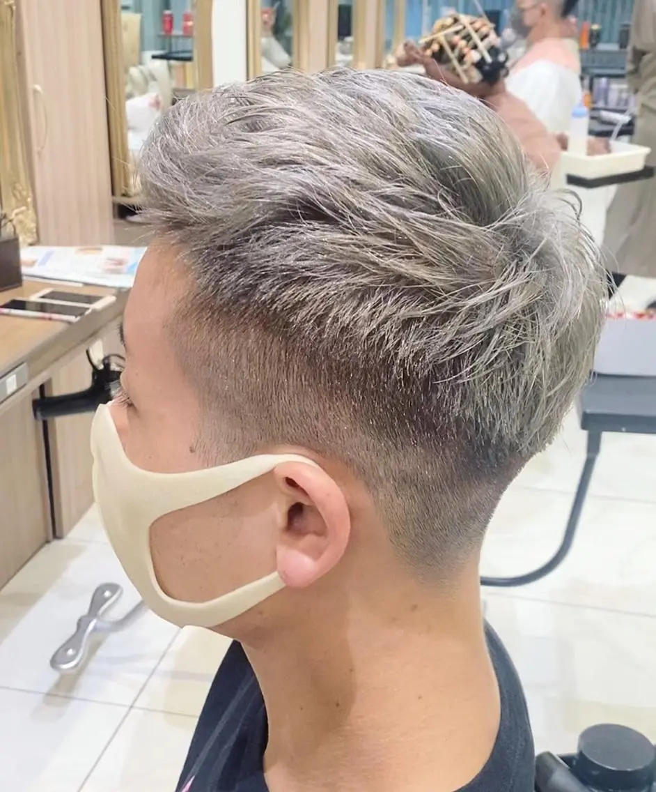 ショート カラー メンズ 古川 琴美のヘアスタイル