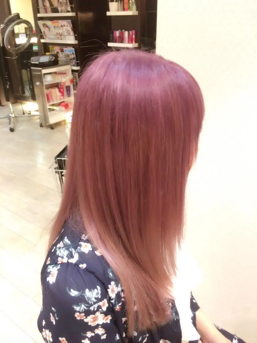 ロング カラー アッシュ ピンクカラー ピンクアッシュ 熊谷 奈菜のヘアスタイル