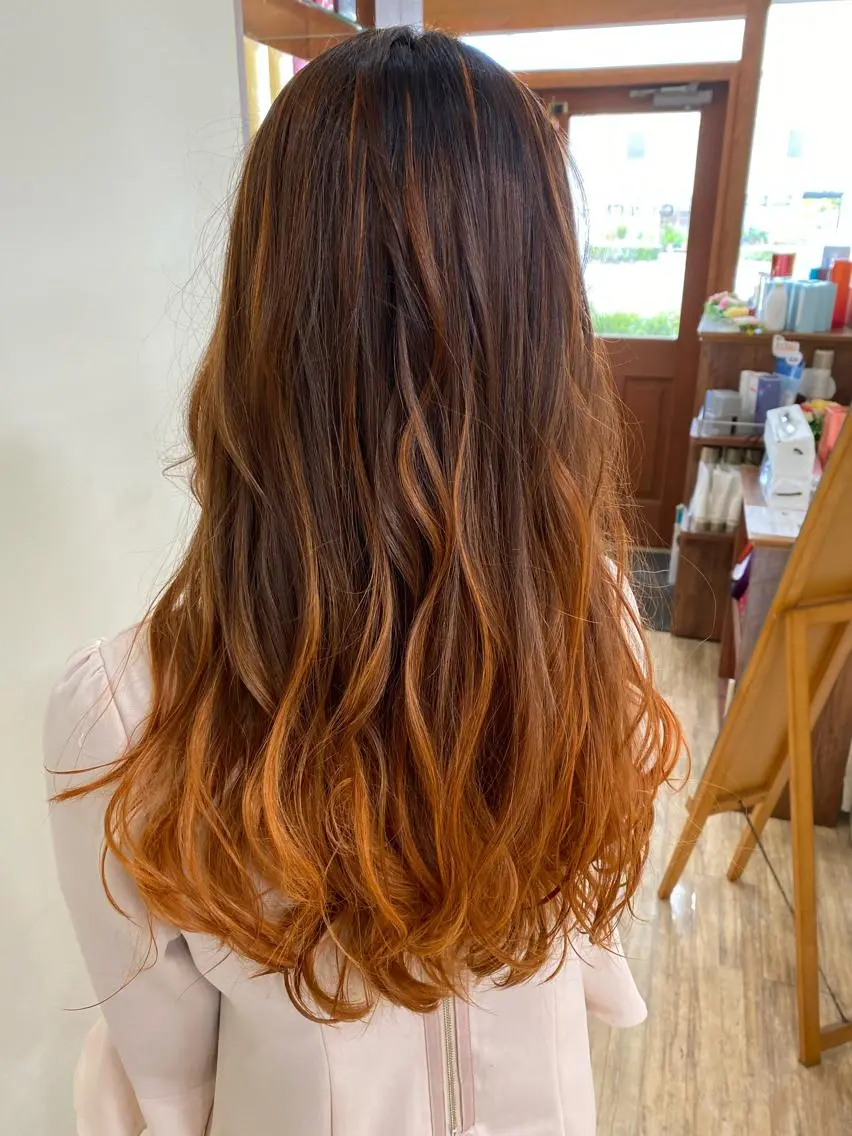 カラー SALOWIN栄 高須大貴のヘアスタイル