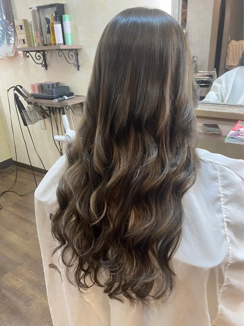 ロング ヘアアレンジ シールエクステ エクステ ロング 田井中 悠紀のヘアスタイル