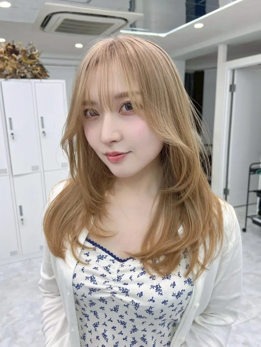 ロング 江坂最安値*ブリーチ 田中のヘアスタイル