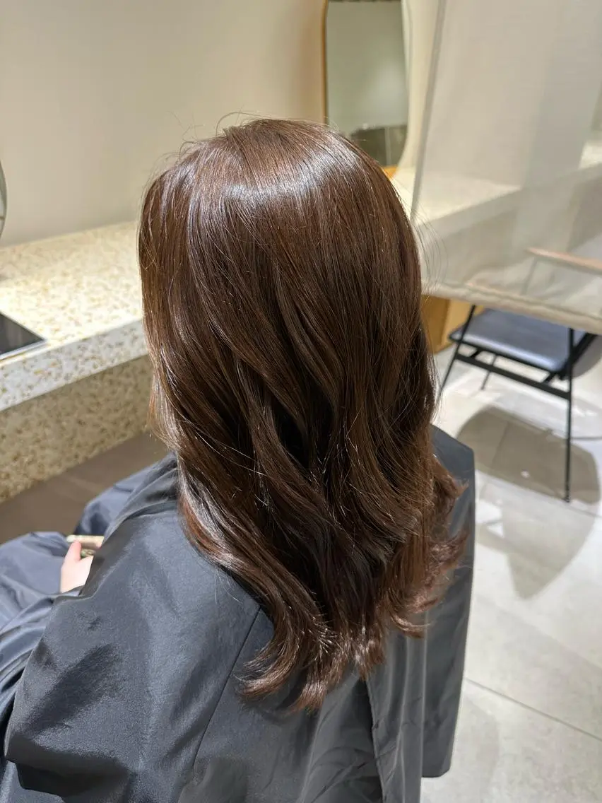 ロング カラー アッシュ ベージュカラー カット トリートメント 和田 あおいのヘアスタイル