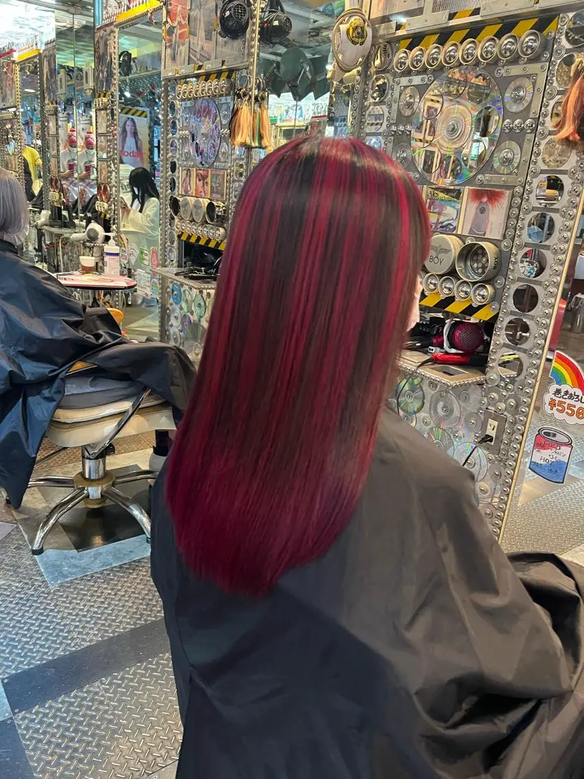 セミロング カラー デザインカラー メッシュ KOYA ｺﾔのヘアスタイル