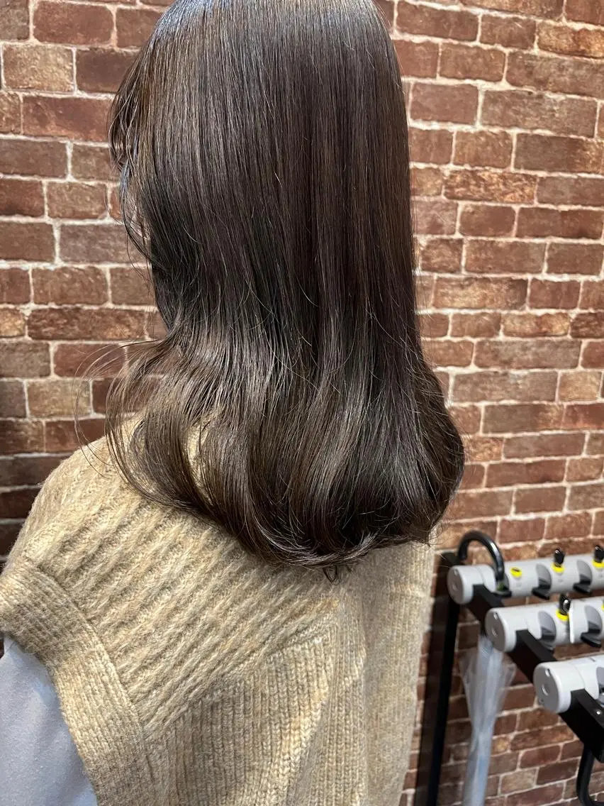 ロング カラー パーマ ヘアアレンジ メンズ キッズ ネイル マツエク・マツパ アイブロウ メンズハイライト メンズパーマ ブラウンカラー ケアカラー 透明感カラー 久木原 ゆりのヘアスタイル