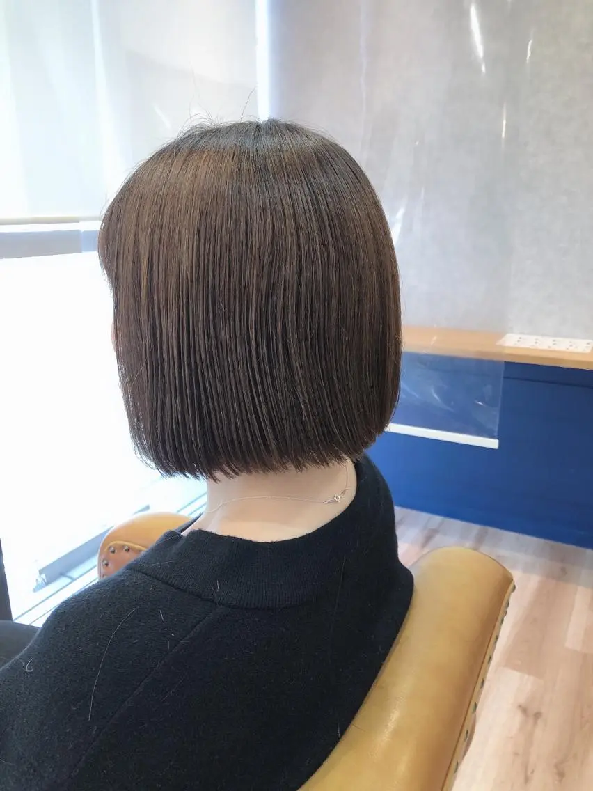 ミディアム ボブ 杉野 凜のヘアスタイル