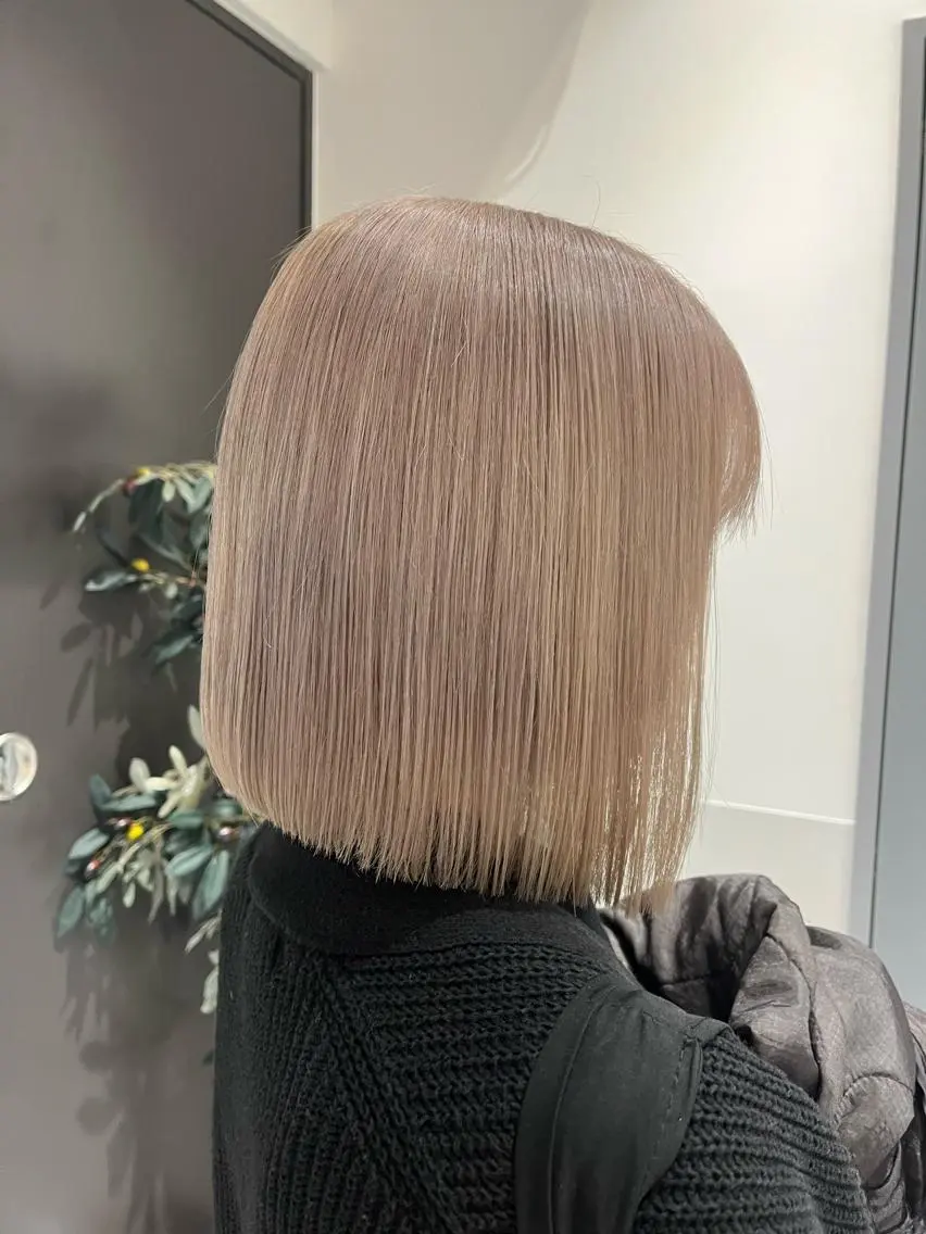 ミディアム カット ヘアカラー トリートメント aoi ♡グレージュ ・ベージュカラーのヘアスタイル