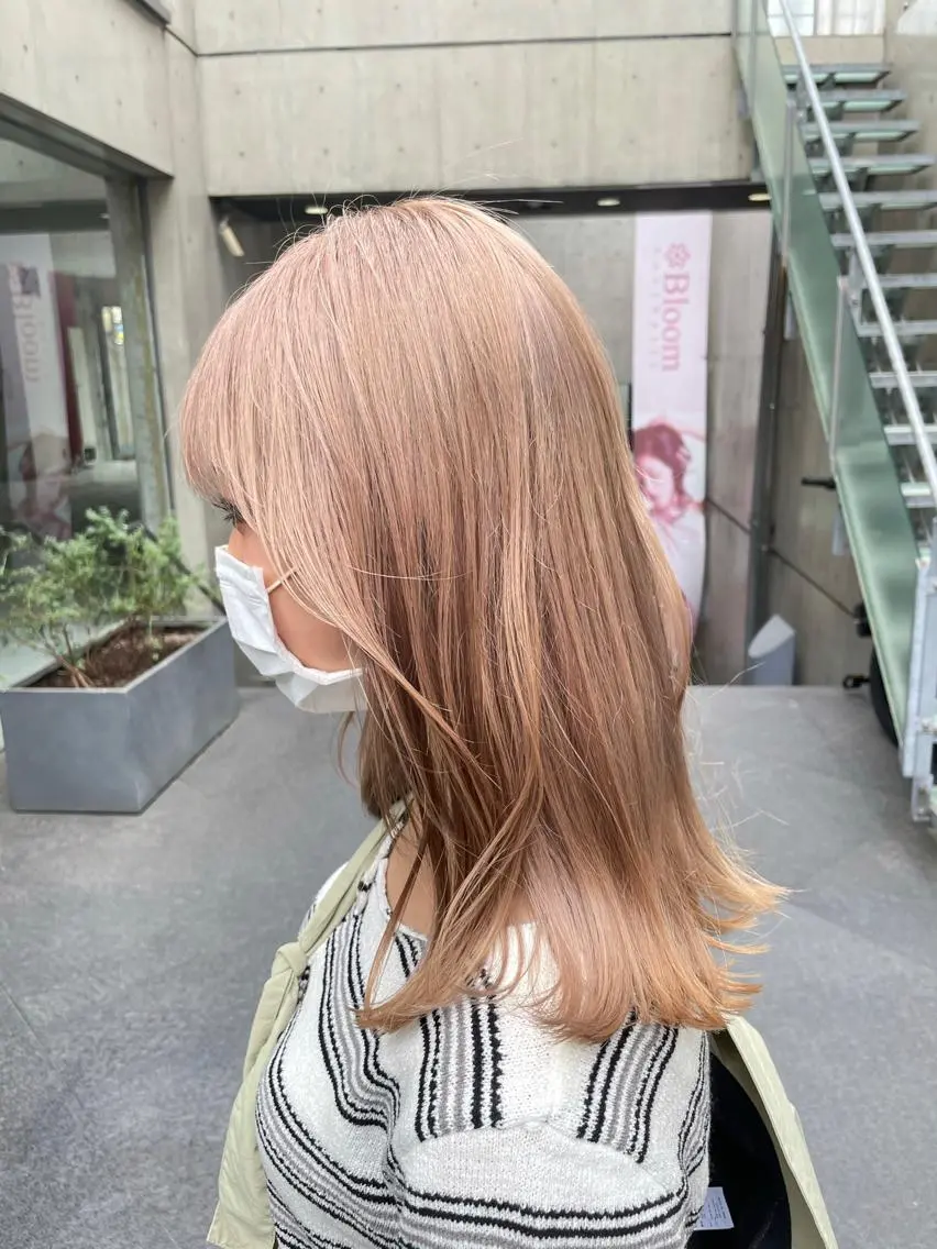 ミディアム カラー 爆美女製造機 レイヤーのプロのヘアスタイル