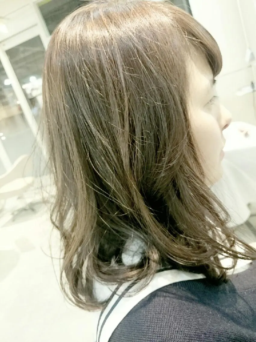 セミロング 縮毛矯正 浦川 敬太のヘアスタイル