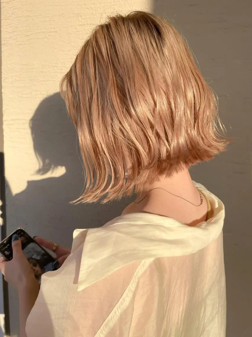 ショート カラー レイヤー🇰🇷小顔 見せ顔周り💕トモミのヘアスタイル