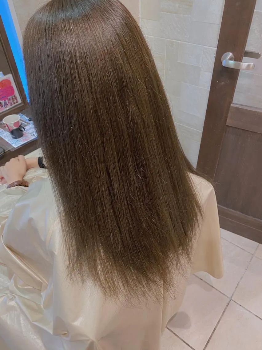 セミロング カラー特化 横川　翔希のヘアスタイル