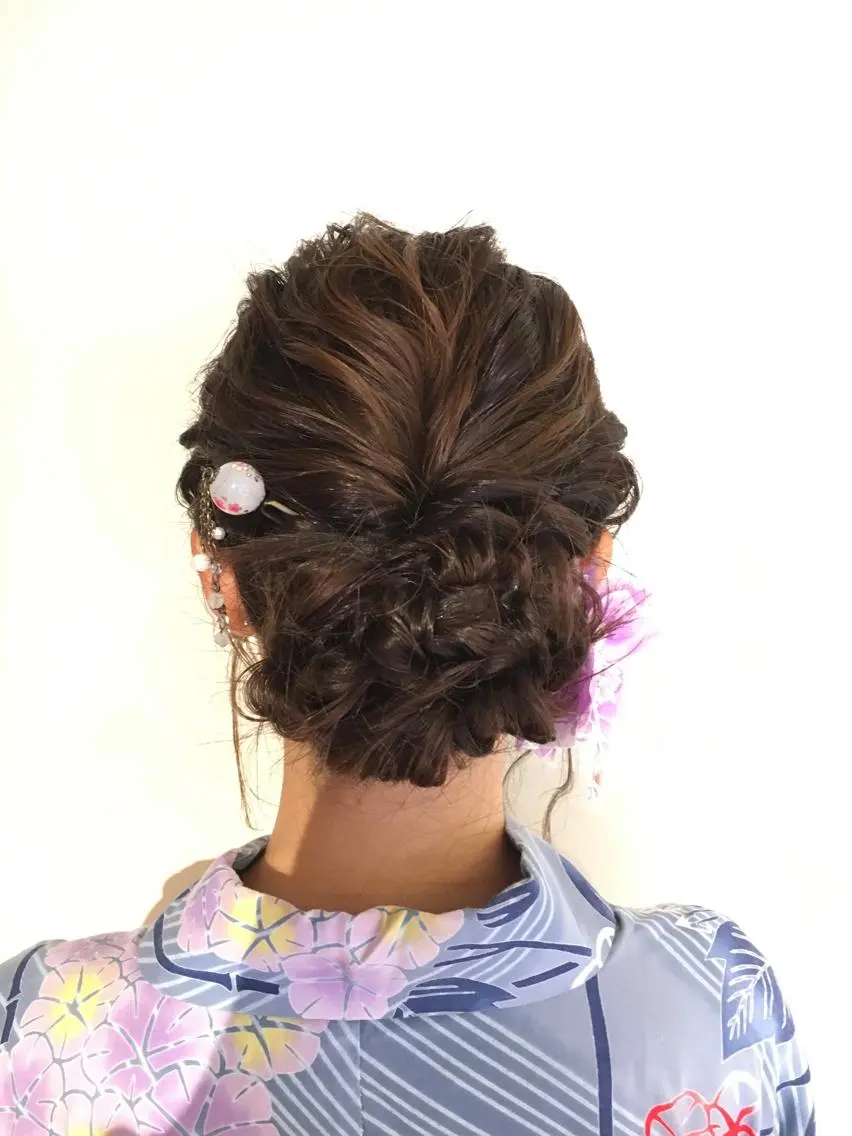 ミディアム カラー ヘアアレンジ 野崎 ひかりのヘアスタイル